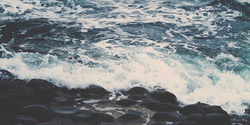 山城绿色革命:重庆环保科技如何通过超低能耗与建筑垃圾循环重塑未来建筑